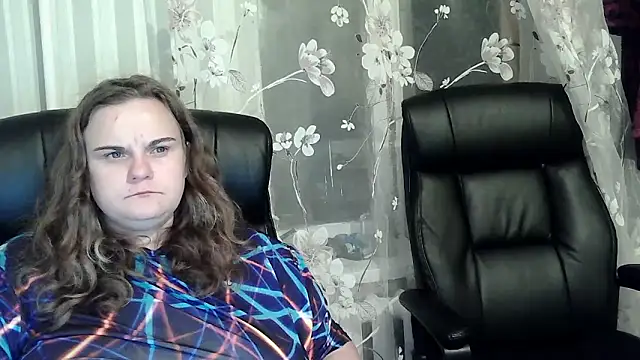 HollyXEva online show from 09/22/25, 11:51