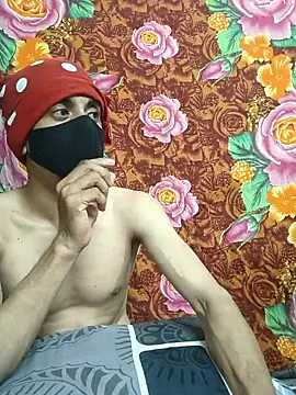 Snapshot of Seducing_couple chatting on 10/20/25, 04:18 Seducing couple online show from 10/20/25, 04:18