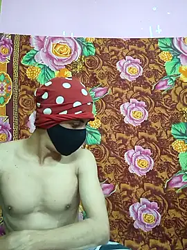 Snapshot of Seducing_couple chatting on 10/23/25, 03:39 Seducing couple online show from 10/23/25, 03:39