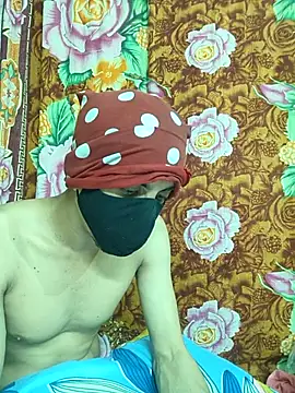 Snapshot of Seducing_couple chatting on 11/09/25, 05:22 Seducing couple online show from 11/09/25, 05:22