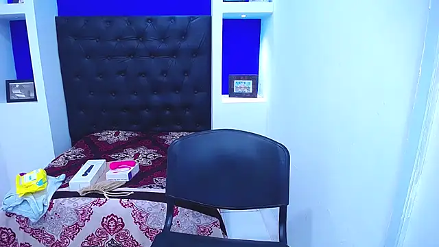 LauraMossart online show from 11/14/25, 11:13