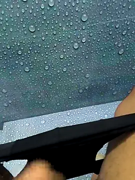 Snapshot of buntyk199 chatting on 10/29/25, 04:37 buntyk199 online show from 10/29/25, 04:37