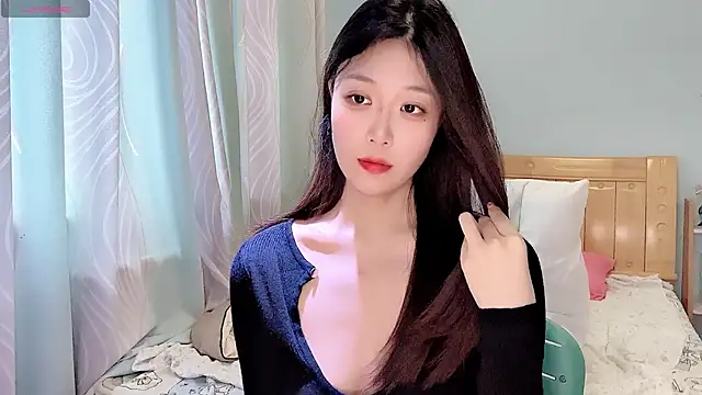 Snapshot of baeasian-MIMI-36C chatting on 09/25/25, 02:04 baeasian-MIMI-36C online show from 09/25/25, 02:04