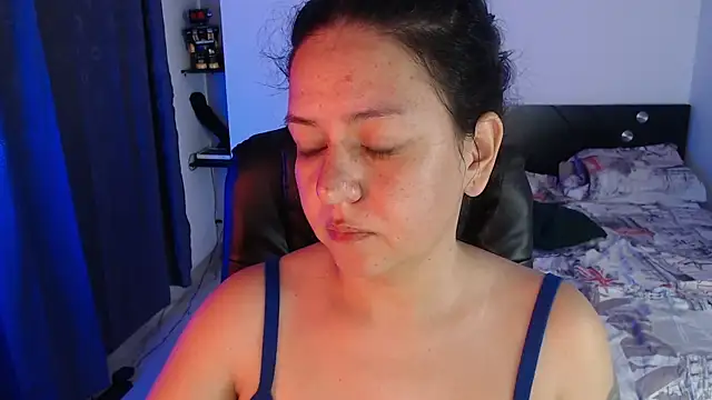 Snapshot of Abbyjoness21 chatting on 10/11/25, 09:52 Abbyjoness21 online show from 10/11/25, 09:52