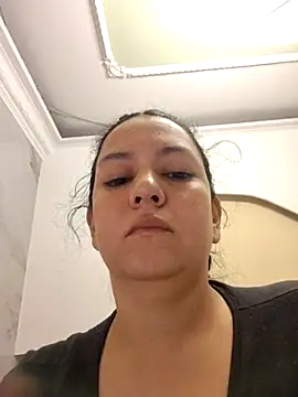 Snapshot of Abbyjoness21 chatting on 10/19/25, 10:27 Abbyjoness21 online show from 10/19/25, 10:27