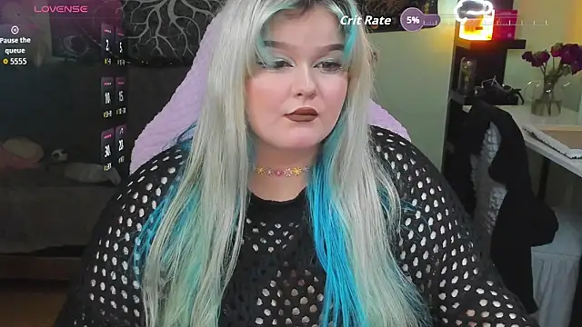  CandyM1lky  online show from 11/06/25, 06:36