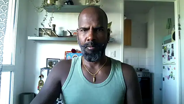 Snapshot of frenchblackc31 chatting on 09/11/25, 07:19 frenchblackc31 online show from 09/11/25, 07:19
