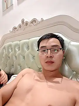 defgghj online show from 10/20/25, 05:24