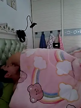 defgghj online show from 10/30/25, 01:51