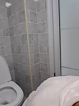 defgghj online show from 11/15/25, 02:31