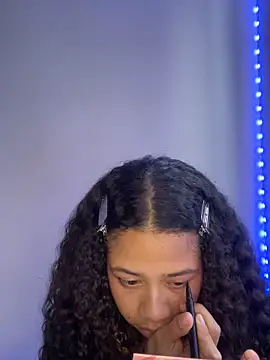 jadee8 online show from 11/18/25, 07:40