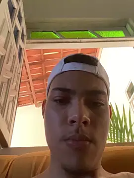 henrycoutto online show from 10/01/25, 04:24