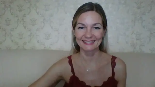 Snapshot of sweetriki chatting on 10/25/25, 12:23 sweetriki online show from 10/25/25, 12:23