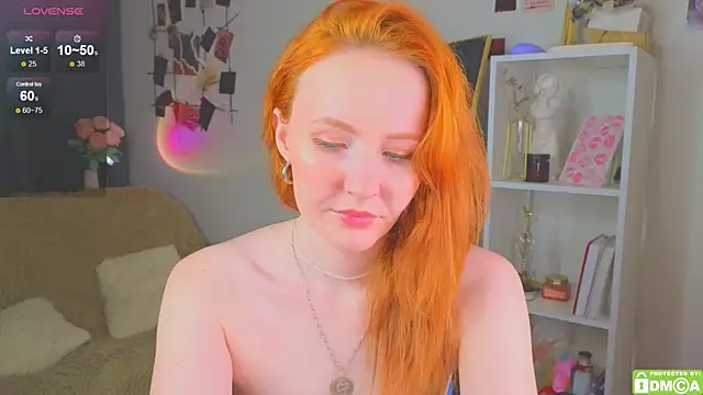 JoyceJones online show from 10/07/25, 07:11