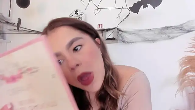 Samanta Monroe online show from 10/23/25, 12:15