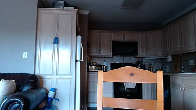 Blueeyedzaya  online show from 11/13/25, 03:55