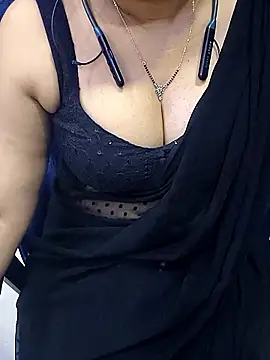 Anuforyou19 online show from 10/13/25, 04:45