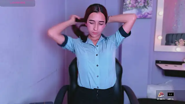 Snapshot of NataliaPrada_s chatting on 09/30/25, 08:03 NataliaPrada s online show from 09/30/25, 08:03