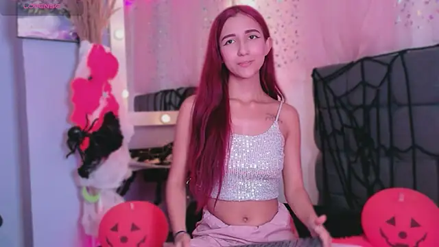 Snapshot of NataliaPrada_s chatting on 10/20/25, 05:02 NataliaPrada s online show from 10/20/25, 05:02