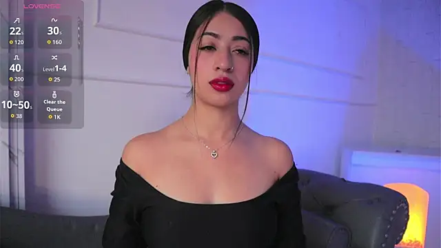 Snapshot of charlotterusso chatting on 09/19/25, 01:01 charlotterusso online show from 09/19/25, 01:01