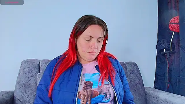 carolinhe  online show from 10/16/25, 07:59