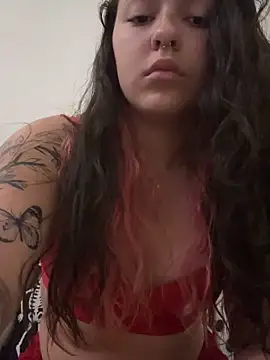 Snapshot of babykalirose chatting on 10/30/25, 06:04 babykalirose online show from 10/30/25, 06:04