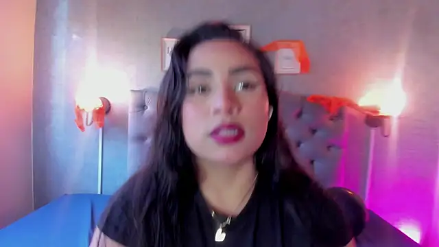 GiannaSlimJB online show from 10/05/25, 08:18