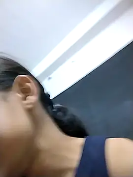 Your-Kitkat online show from 10/10/25, 11:37