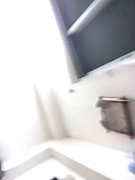 Your-Kitkat online show from 10/15/25, 04:07