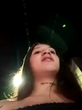 Arii collins1 online show from 11/23/25, 01:38