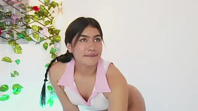 saraBow online show from 09/18/25, 05:59