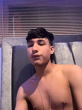 cody fox10 online show from 11/16/25, 06:35