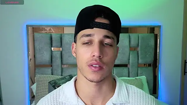 orionblaze69  online show from 10/19/25, 08:15