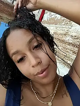 Snapshot of Fernanda30 chatting on 09/20/25, 05:47 Fernanda30 online show from 09/20/25, 05:47