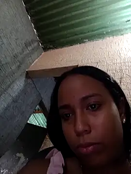 Snapshot of Fernanda30 chatting on 11/06/25, 11:55 Fernanda30 online show from 11/06/25, 11:55