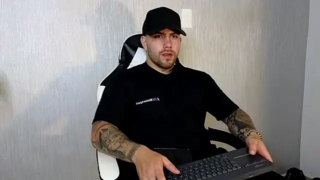 Ades Lowe online show from 09/22/25, 11:56