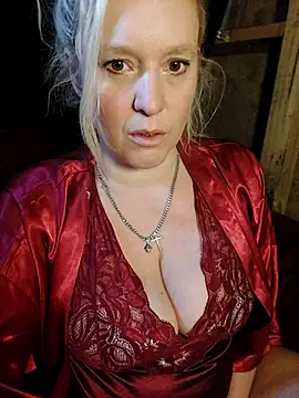 Snapshot of Bouncy-Bella28X chatting on 10/05/25, 08:23 Bouncy-Bella28X online show from 10/05/25, 08:23