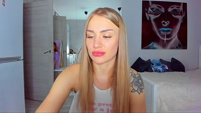 MashaFromRussia   online show from 10/13/25, 10:04