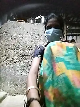 Tamilauntyhot online show from 10/27/25, 01:48