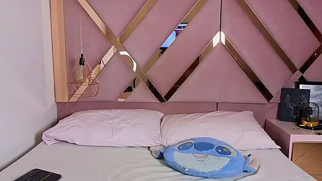 Sthephany grand online show from 10/17/25, 05:59