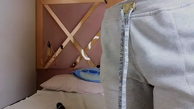 Sthephany grand online show from 11/21/25, 03:44