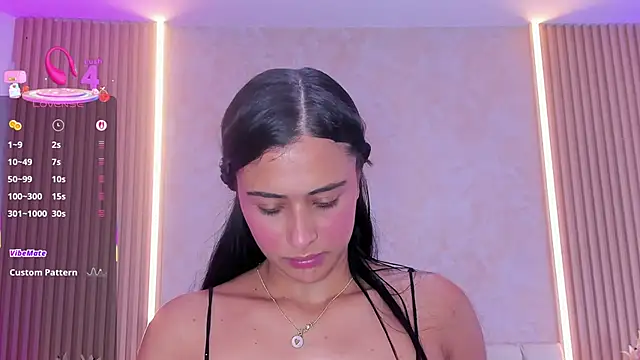 ZOEBARLOWE online show from 10/18/25, 06:08