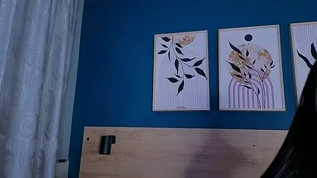 SarahMiler  online show from 10/21/25, 11:55