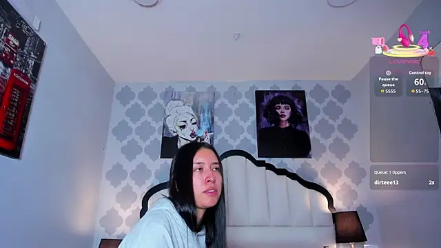 SarahMiler  online show from 11/09/25, 02:37