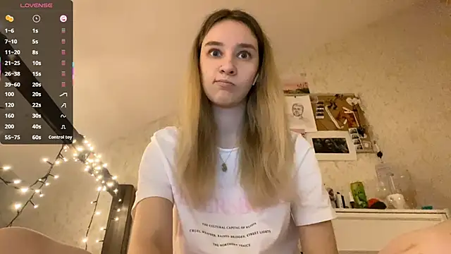 Snapshot of DanaCore chatting on 10/07/25, 05:21 DanaCore online show from 10/07/25, 05:21