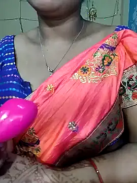 Snapshot of Hotty_Sonali chatting on 10/11/25, 02:59 Hotty Sonali online show from 10/11/25, 02:59