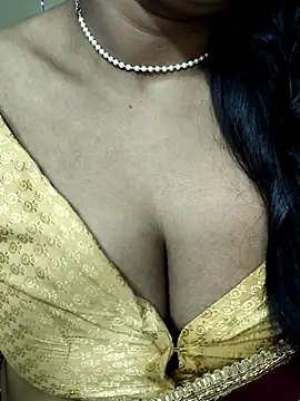 Snapshot of Hotty_Sonali chatting on 10/12/25, 11:26 Hotty Sonali online show from 10/12/25, 11:26