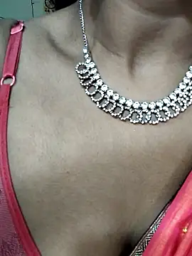 Snapshot of Hotty_Sonali chatting on 10/16/25, 04:02 Hotty Sonali online show from 10/16/25, 04:02