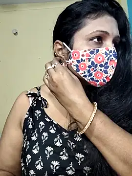 Snapshot of Hotty_Sonali chatting on 11/17/25, 01:22 Hotty Sonali online show from 11/17/25, 01:22