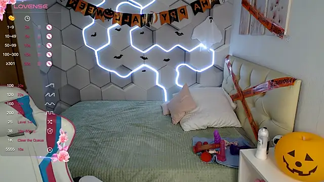 Snapshot of aliicemeow chatting on 11/02/25, 09:11 aliicemeow online show from 11/02/25, 09:11